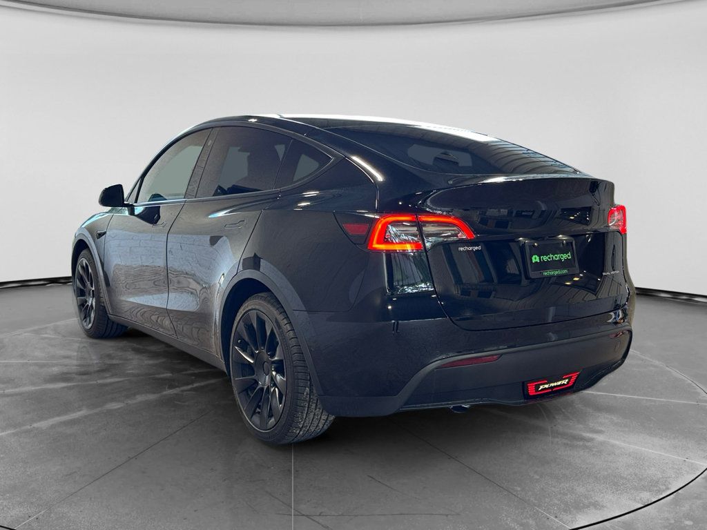 Used 2021 Tesla Model Y Long Range AWD/4WD image 2
