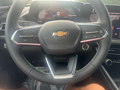 New 2026 Chevrolet Traverse LT image 17