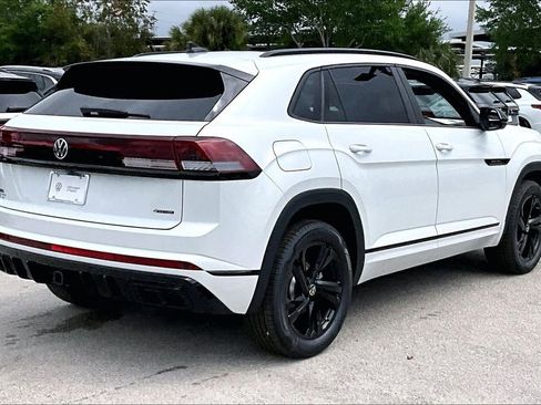 New 2026 Volkswagen Atlas Cross Sport SEL R-Line AWD/4WD image 5