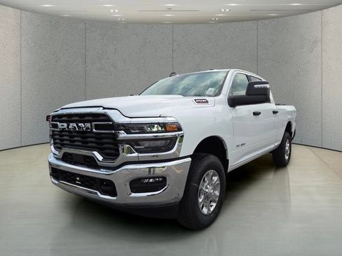 New 2026 RAM 2500 Big Horn AWD/4WD image 11