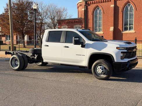 New 2026 Chevrolet Silverado 3500 W/T w/ WT Convenience Package image 2