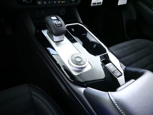New 2026 Mitsubishi Outlander LE AWD/4WD image 6