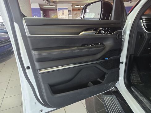 Used 2024 Jeep Grand Wagoneer L Series II w/ Quick Order Packagew 28T image 6