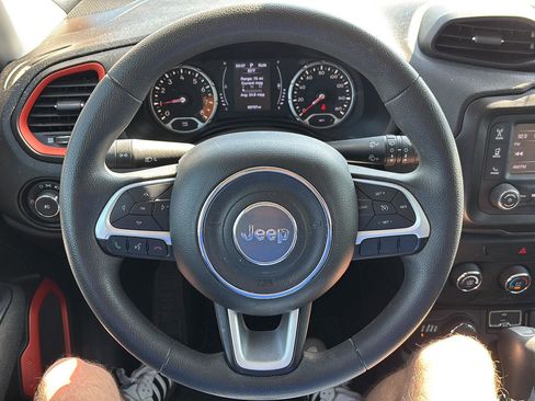 Used 2018 Jeep Renegade Sport w/ Power & Air Group image 11