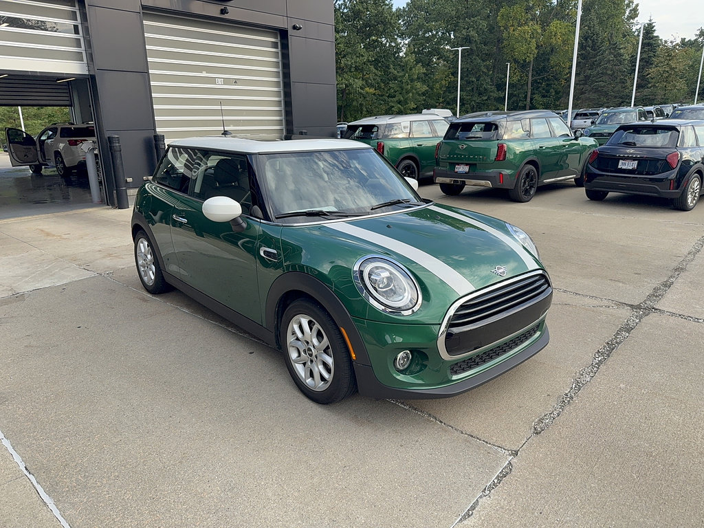 Used 2021 MINI Cooper 2-Door Hardtop FWD image 2