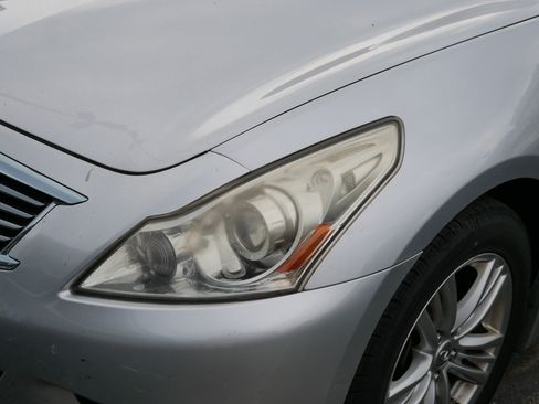 Used 2013 INFINITI G37 x Sedan w/ Premium Pkg AWD/4WD image 3