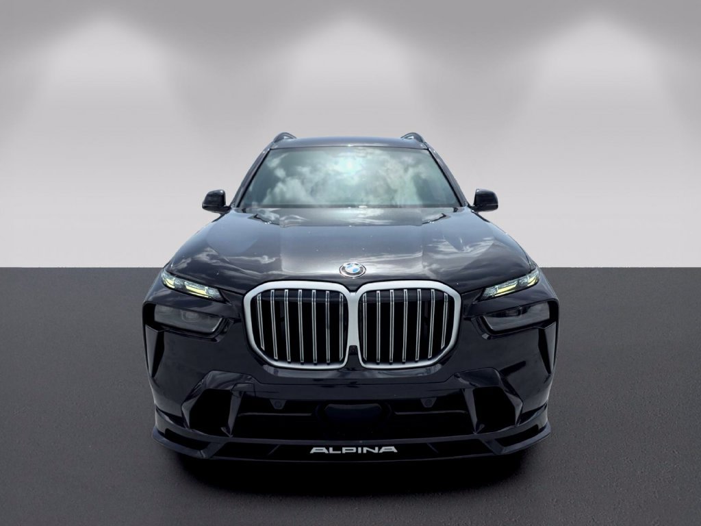 Certified 2025 BMW ALPINA XB7 AWD/4WD image 2