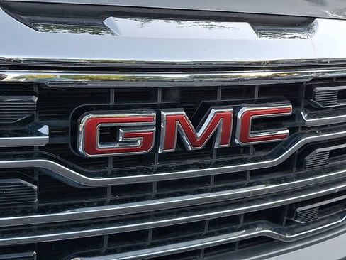 Used 2025 GMC Sierra 1500 SLT AWD/4WD image 6