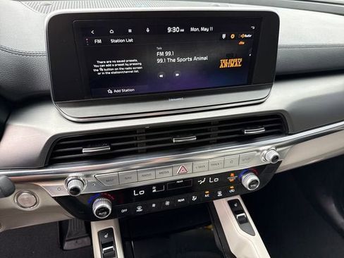 Used 2022 Kia Telluride S AWD/4WD image 18