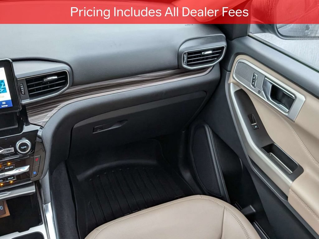 Used 2022 Ford Explorer Limited w/ Equipment Group 301A RWD image 18
