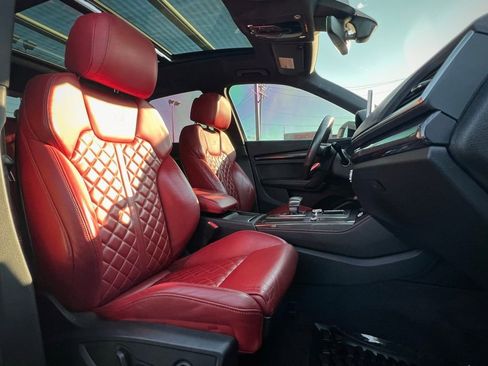 Used 2019 Audi SQ5 Premium Plus w/ Premium Plus Package image 33