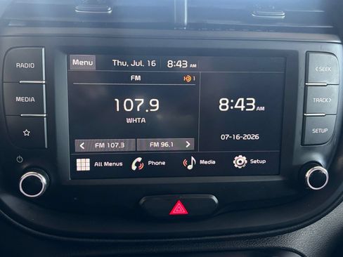 Used 2025 Kia Soul LX w/ LX Technology Package FWD image 20