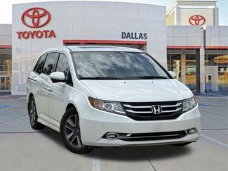 Used 2016 Honda Odyssey Touring video 1