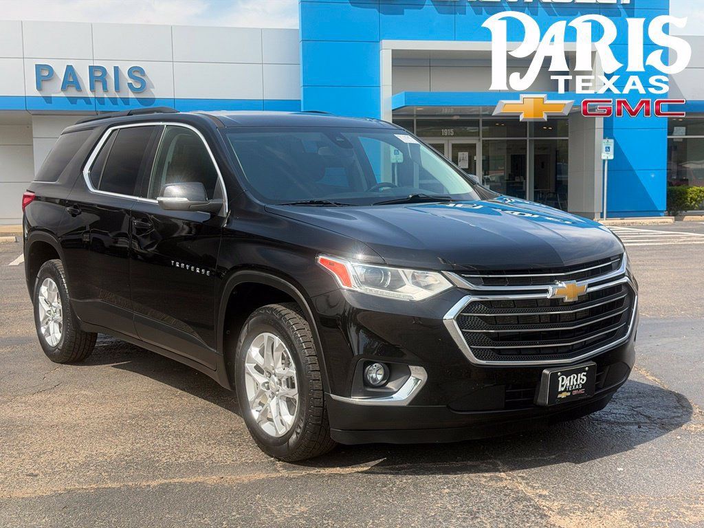Used 2021 Chevrolet Traverse LT FWD image 1
