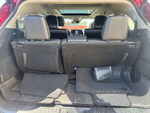 Used 2021 Toyota Highlander Platinum image 33