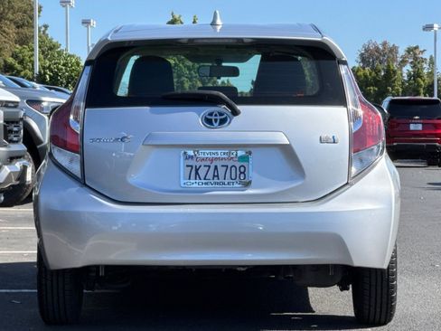 Used 2015 Toyota Prius C One FWD image 6