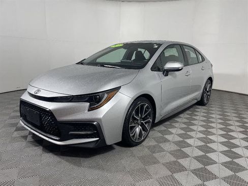 Used 2021 Toyota Corolla SE FWD image 3