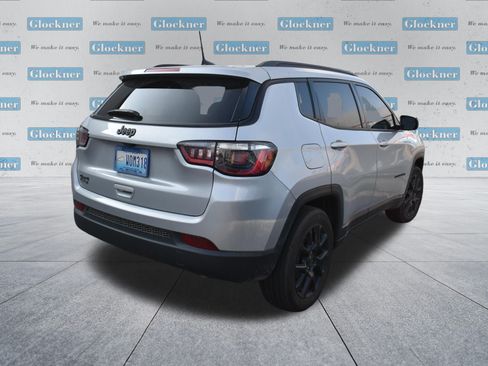 Used 2026 Jeep Compass Latitude AWD/4WD image 13
