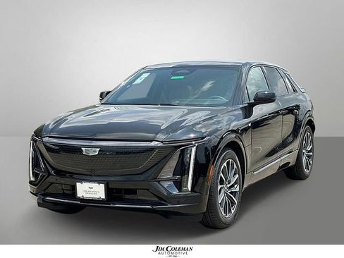 Used 2025 Cadillac Lyriq Sport image 1