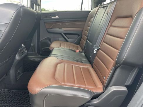 Used 2021 Volkswagen Atlas SEL Premium AWD/4WD image 12