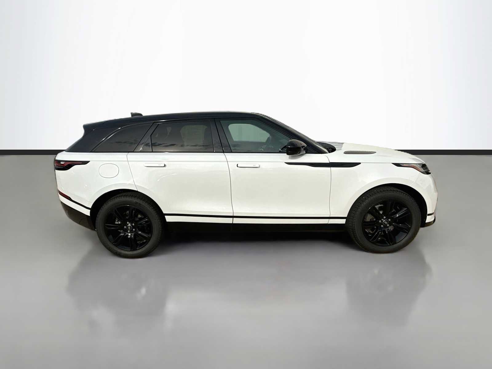 Certified 2023 Land Rover Range Rover Velar R-Dynamic S AWD/4WD image 7