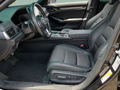 Used 2022 Honda Accord Sport image 9