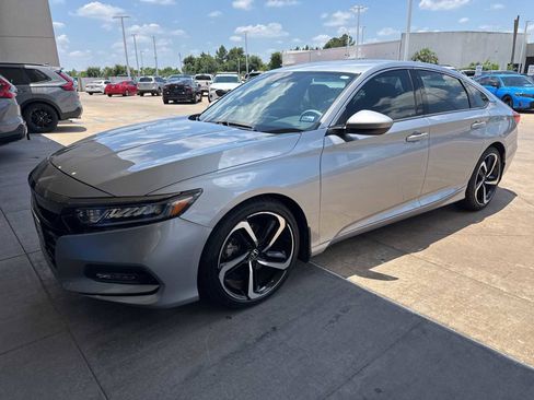 Used 2018 Honda Accord Sport image 1