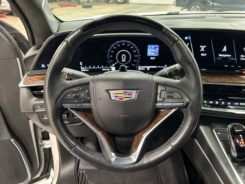 Used 2021 Cadillac Escalade Sport Platinum AWD/4WD image 17