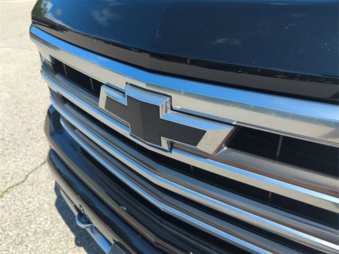 Certified 2022 Chevrolet Silverado 1500 High Country w/ High Country Premium Package image 31
