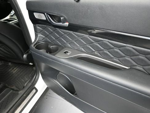 Used 2021 Hyundai Palisade Calligraphy image 21