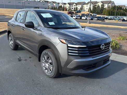 New 2026 Nissan Kicks S image 6