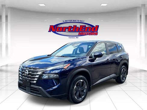 Used 2025 Nissan Rogue SV AWD/4WD image 3