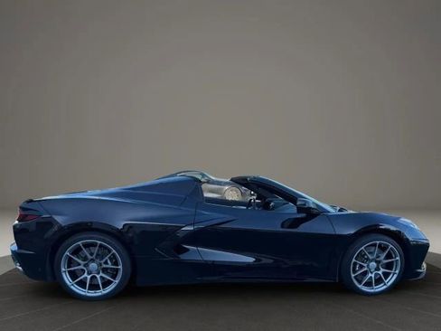 Used 2022 Chevrolet Corvette Stingray Preferred Conv w/ Z51 Performance Package RWD image 6