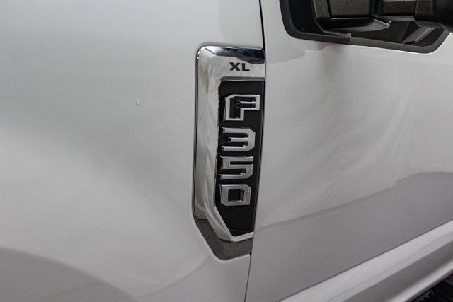 Used 2022 Ford F350 XL w/ Power Equipment Group AWD/4WD image 23