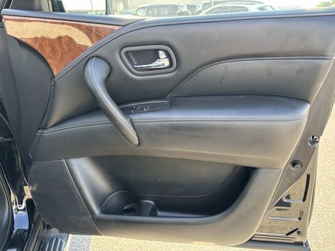 Used 2019 INFINITI QX80 Luxe image 14