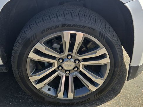 Used 2019 GMC Yukon Denali w/ Denali Ultimate Package image 5