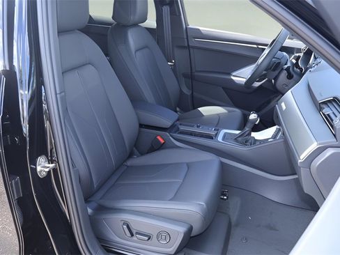 New 2025 Audi Q3 2.0T Premium Plus image 18