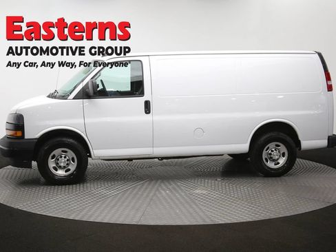 Used 2021 Chevrolet Express 2500 RWD image 56