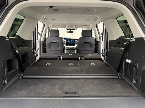 Used 2025 Ford Expedition Active RWD image 48