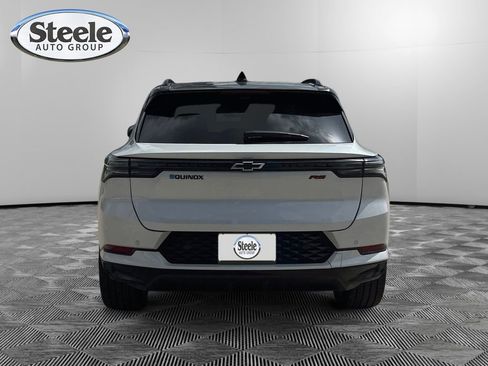 New 2025 Chevrolet Equinox EV RS w/ Convenience Package II FWD image 4