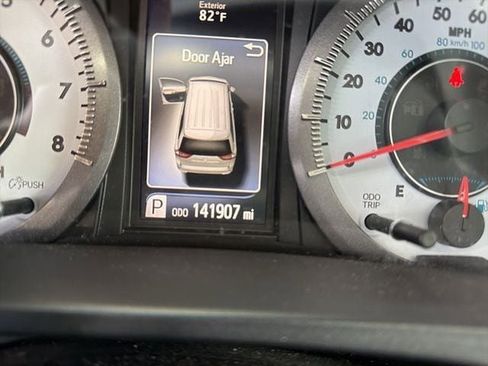 Used 2017 Toyota Sienna SE w/ SE Preferred Package image 7