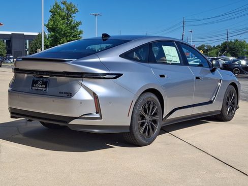 New 2026 Lexus ES 350h AWD image 4