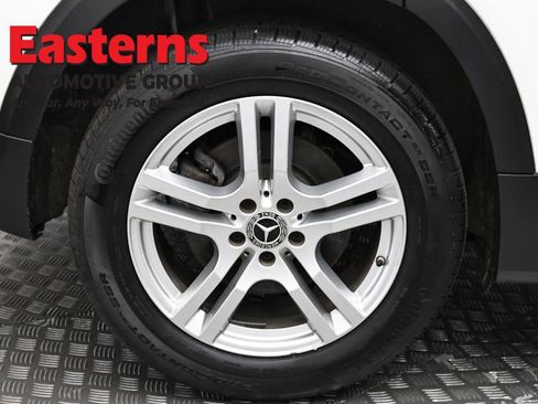 Used 2021 Mercedes-Benz GLB 250 4MATIC image 33