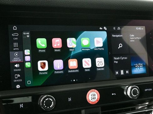 Certified 2026 Porsche Macan image 16