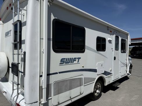Used 2004 Chevrolet Express 3500 w/ RV Package. Upfitter Option RWD image 36
