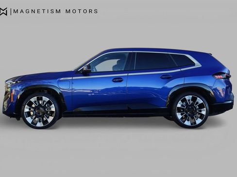 Used 2023 BMW XM image 2