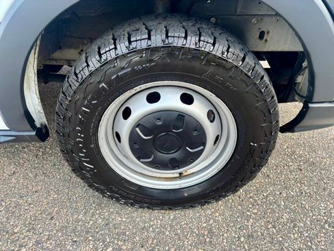 Used 2018 Ford Transit 250 130 Low Roof image 32