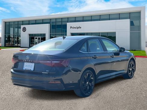 New 2026 Volkswagen Jetta SE FWD image 3