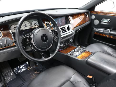 Used 2013 Rolls-Royce Ghost RWD image 2