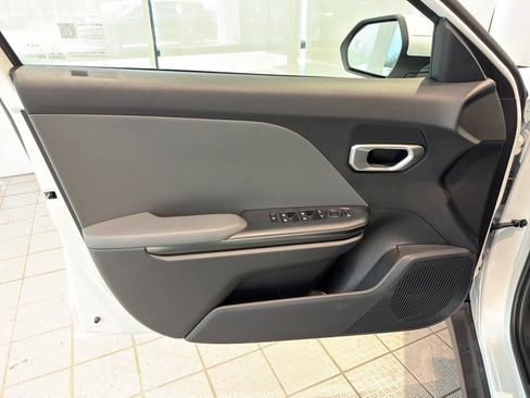 New 2026 Kia K4 LXS image 11